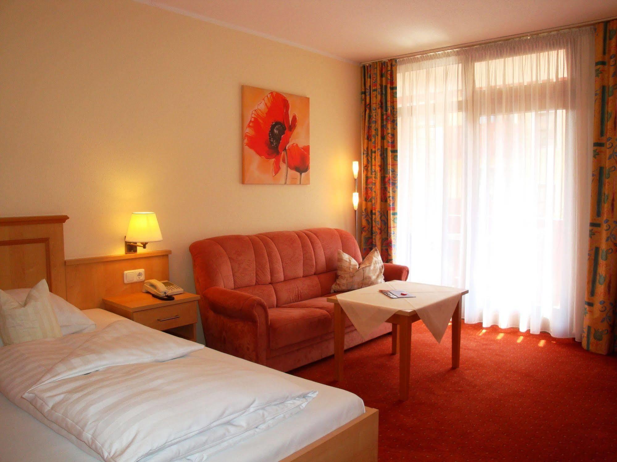 Apparthotel Minerva Diana Octavia Bad Gögging Buitenkant foto