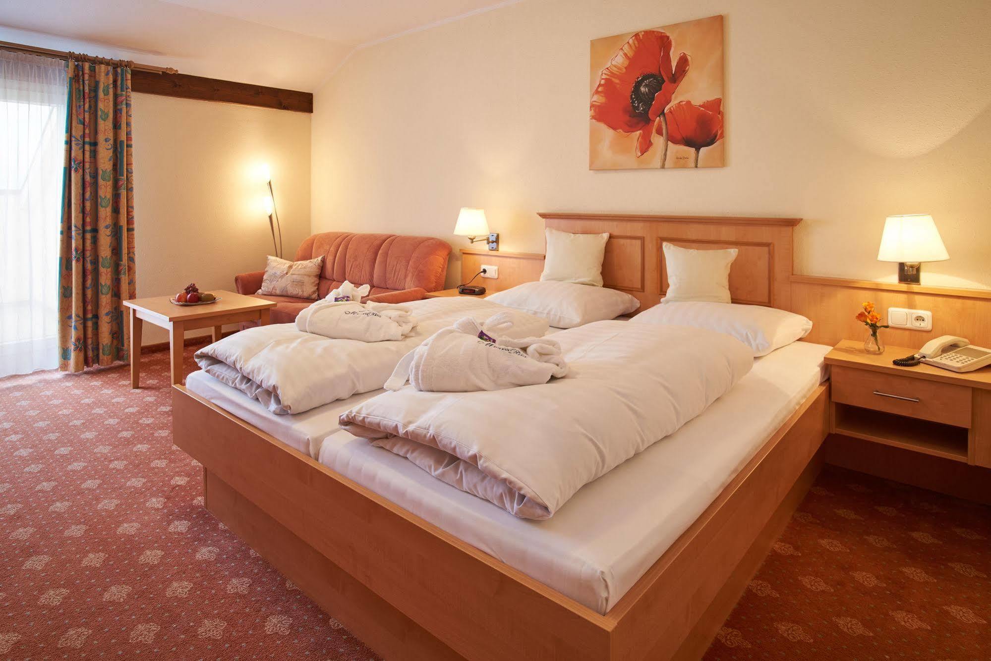 Apparthotel Minerva Diana Octavia Bad Gögging Buitenkant foto